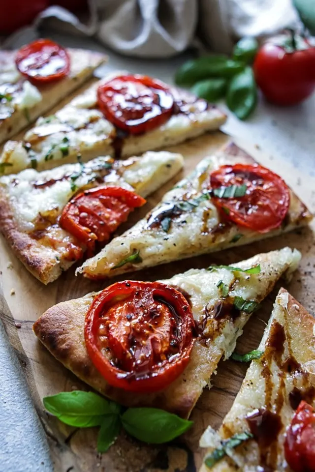 Quick Flatbread Pizza Margherita Summer Dinner Ideas