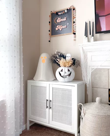 DIY Indoor Halloween Decoration