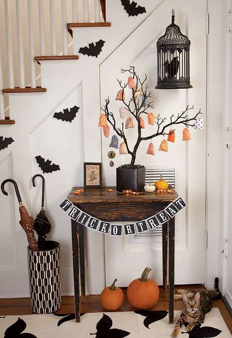 DIY Indoor Halloween Decoration