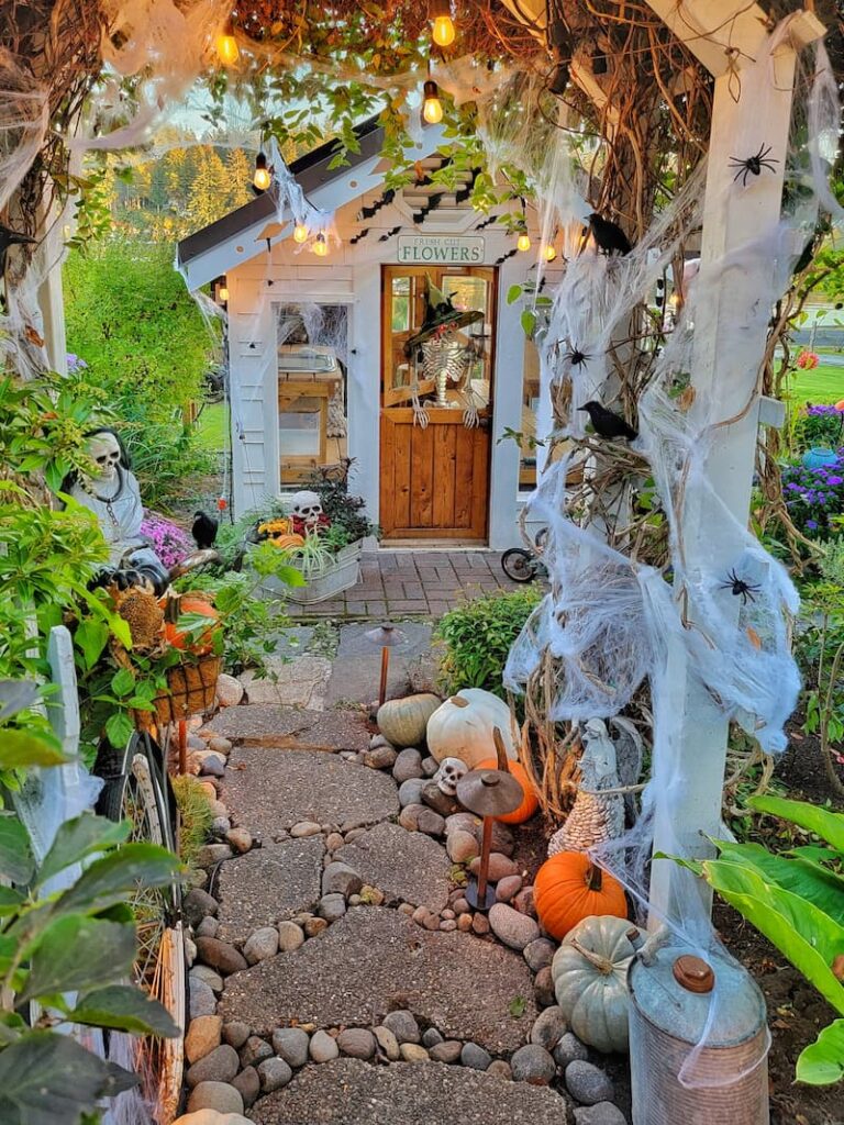 Haunted Greenhouse Halloween Garden Decorations