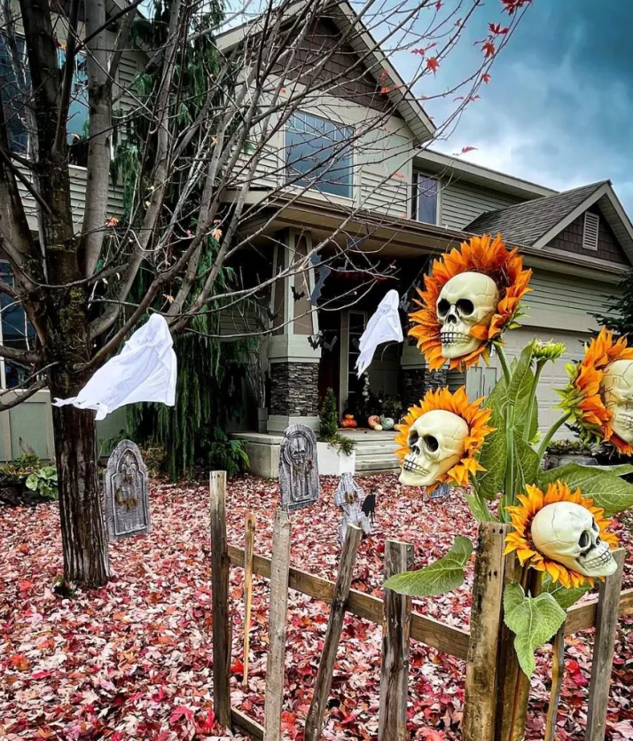 Skull Sunflowers Halloween Garden Decorations