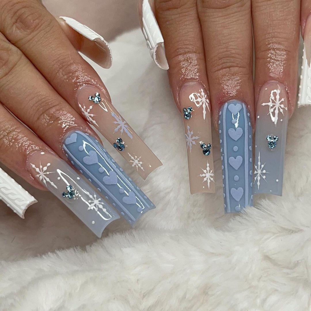 Simple Christmas Nail Ideas