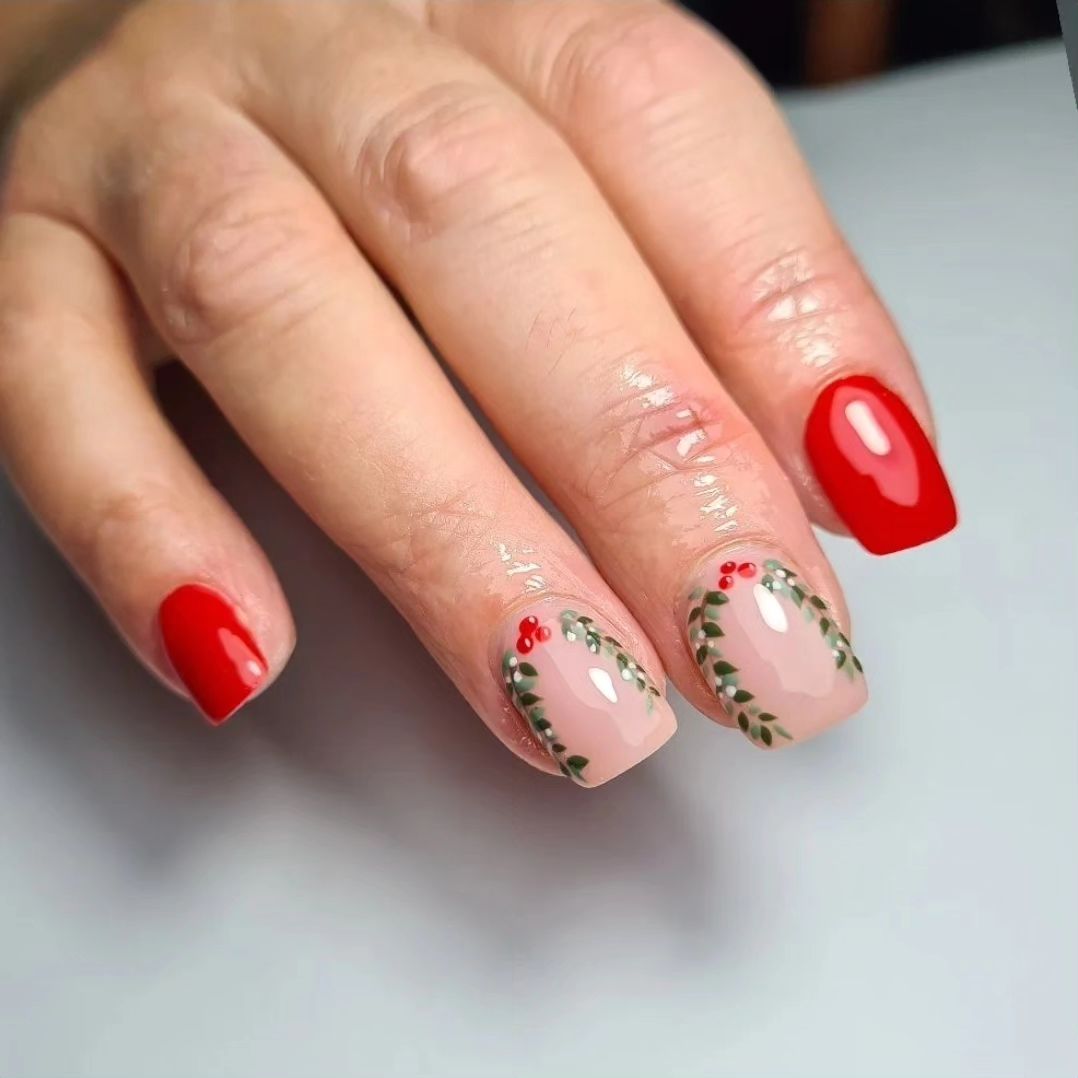 Simple Christmas Nail Ideas